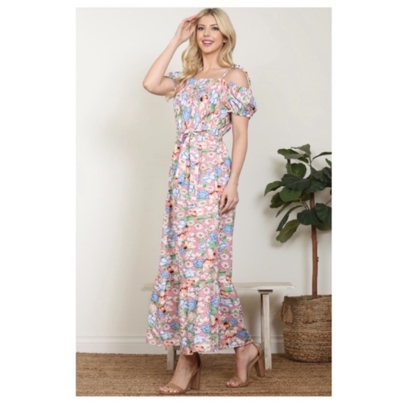 A Girl Thing Dresses & Skirts - Floral Maxi dress